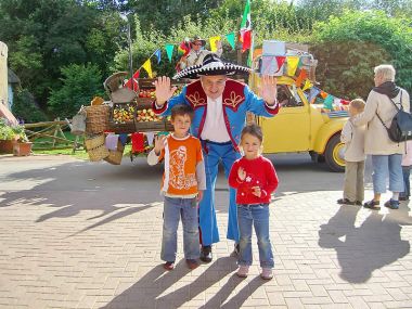 Kinder haben Spaß im Hansapark